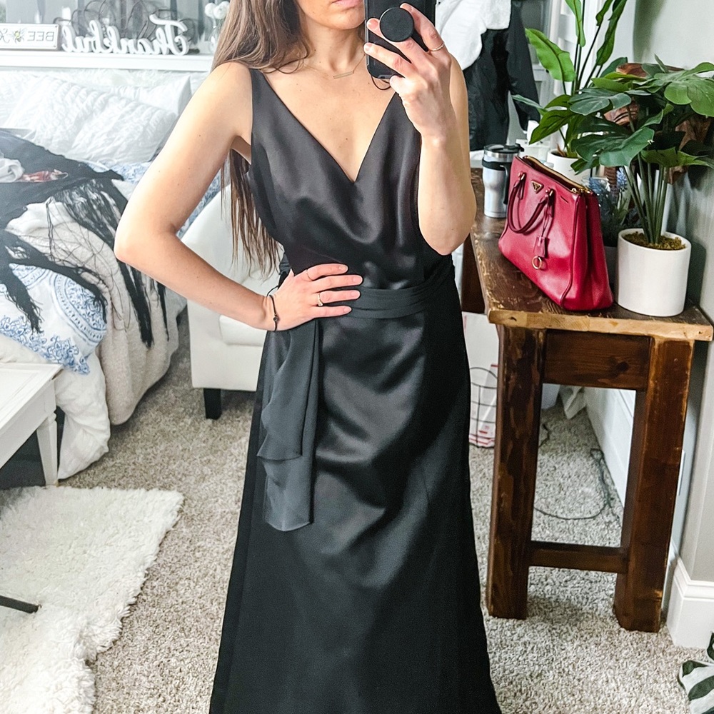 Long sleek black gown dress lbd strappy fitted beautiful hourglass chic classy 5